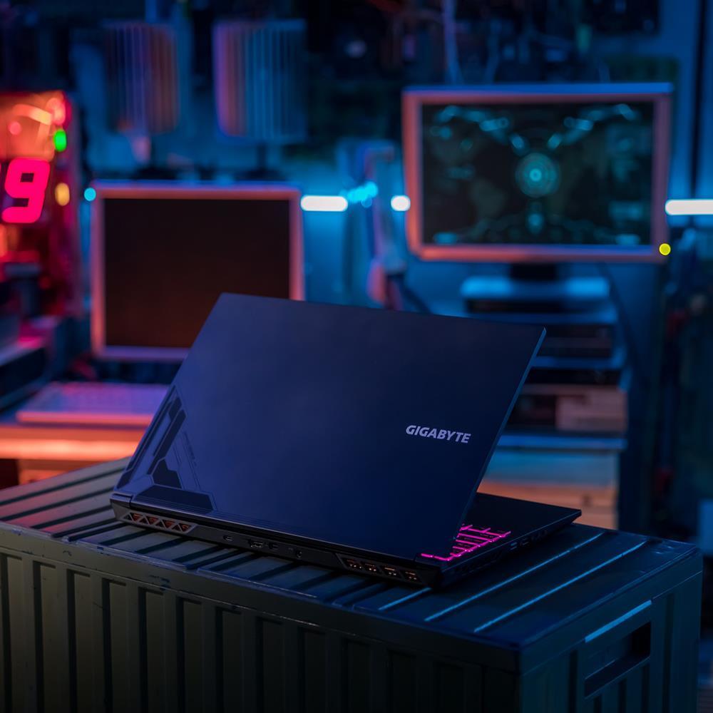Gigabyte Gigabyte G5 Ordi Portable Gaming 15,6" (1080p) - RTX 4060 - i7 dix coeurs 4,7 GHz - 16Go RAM Guadeloupe